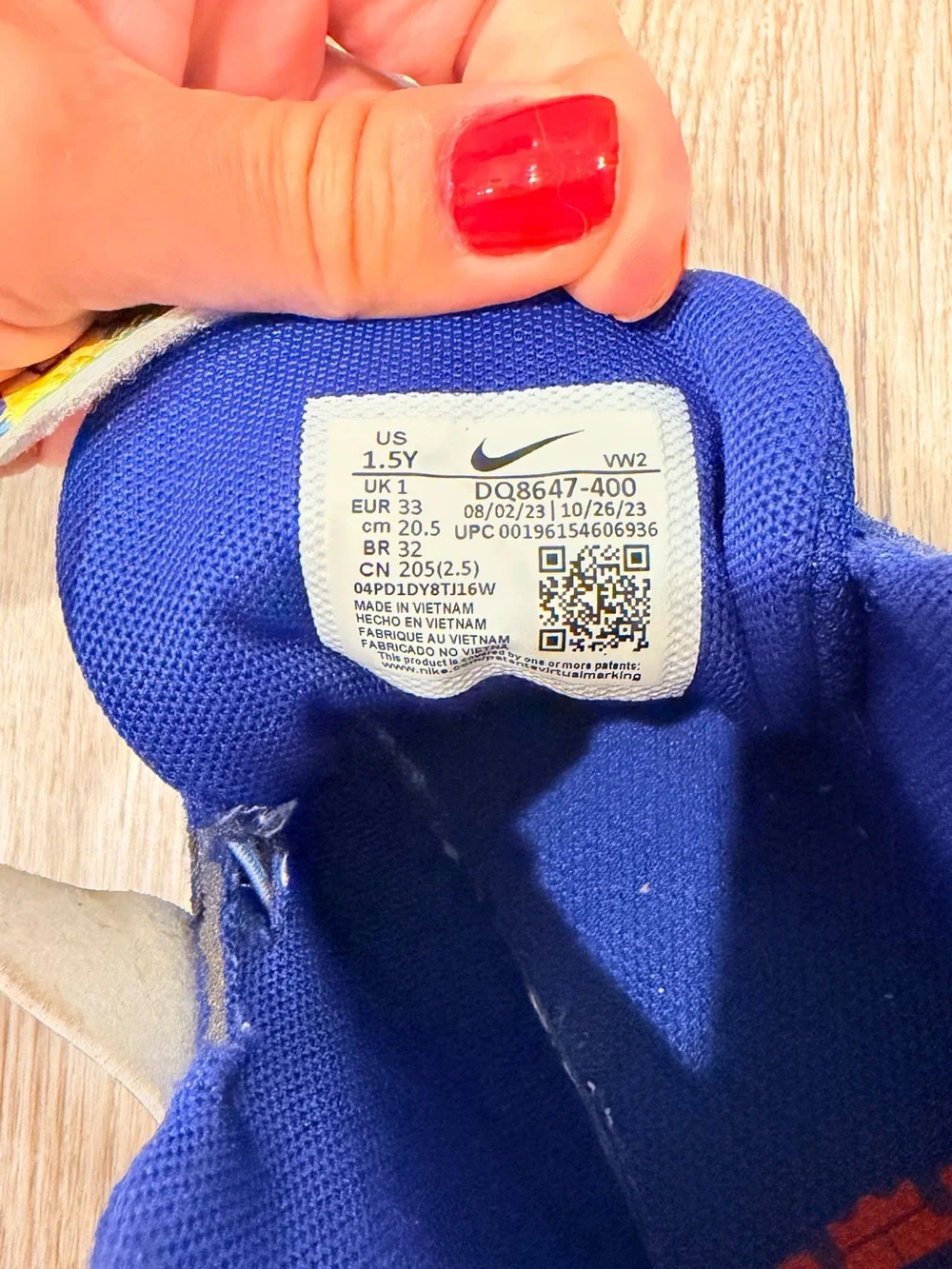 Nike Kids LeBron Witness 7 PS Kaleidoscope Strap Basketball Sneakers